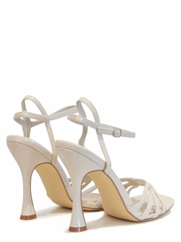 Timeless Heeled Sandals for Effortless Elegance - Image 4